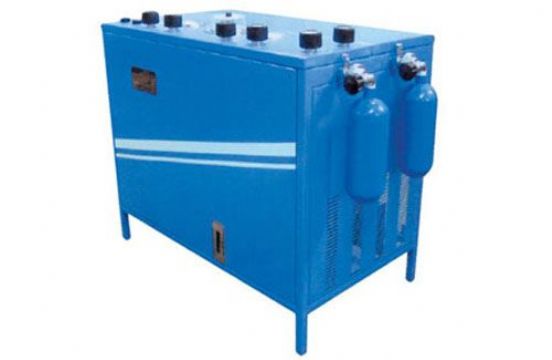 點擊查看詳細信息<br>標題：AE102A氧氣充填泵 閱讀次數(shù)：2287