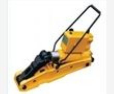 點擊查看詳細信息<br>標題：YQB-245型液壓起拔道機 閱讀次數(shù)：1762